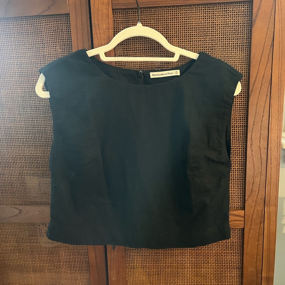 Abercrombie & Fitch Black Crop Top